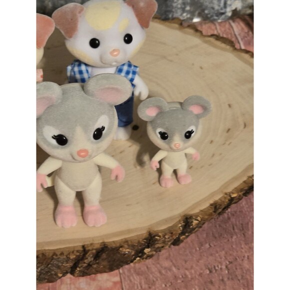 Honey Bee Acres Cheddars Mouse Family - Picture 4 of 4
